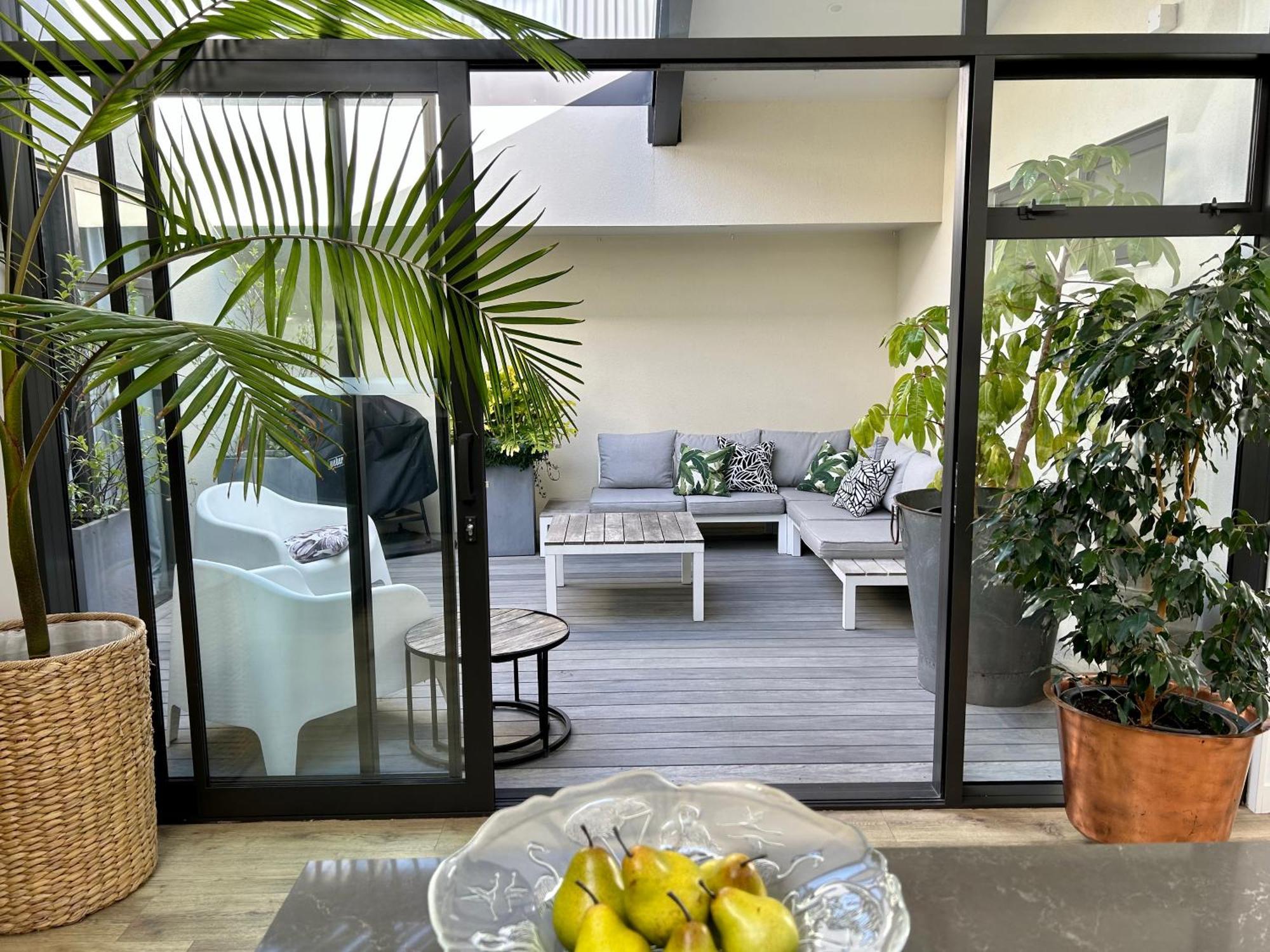 Seaduction Luxury Apartment Нейпиър Екстериор снимка