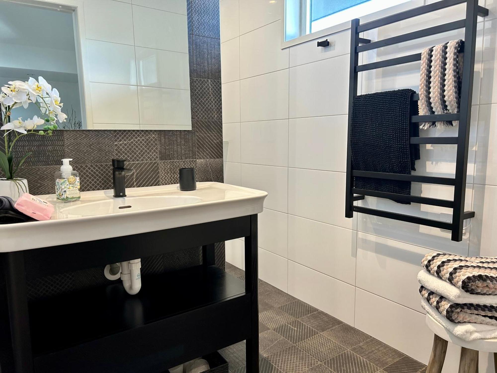 Seaduction Luxury Apartment Нейпиър Екстериор снимка